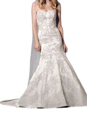 Oleg Cassini Satin Strapless Sweetheart Trumpet Wedding Dress Size 4 White Lace